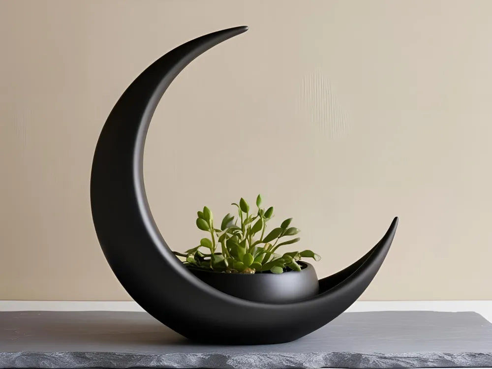 Eclissi Lunare: Vaso a Mezzaluna in Resina Matte Black Alta 25cm Taraflo