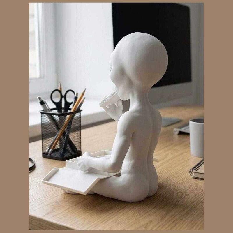 Alieno con Pizza — Statuetta da Collezione in Resina - Taraflo