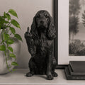 Statuetta Cocker Spaniel in resina nera con orecchie morbide e sguardo dolce, decorazione elegante e artigianale italiana