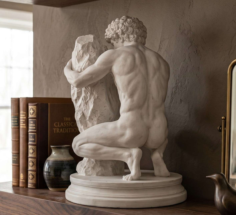 Narciso al Vischio d'Acqua – Scultura MitologicaClassica in Resina Effetto gesso