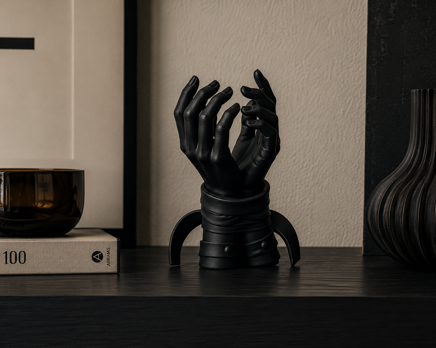 Étreinte – L'eleganza del legame - Mani legate - L'eleganza prende forma. Il desiderio diventa arte alta 27cm