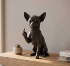 Statuetta cane Chihuahua in resina nera, elegante e ribelle, artigianale italiana, 10-25 cm