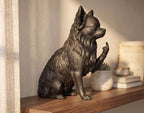 Chihuahua de pelo largo — Estatuilla de perro «Educado… pero no demasiado»