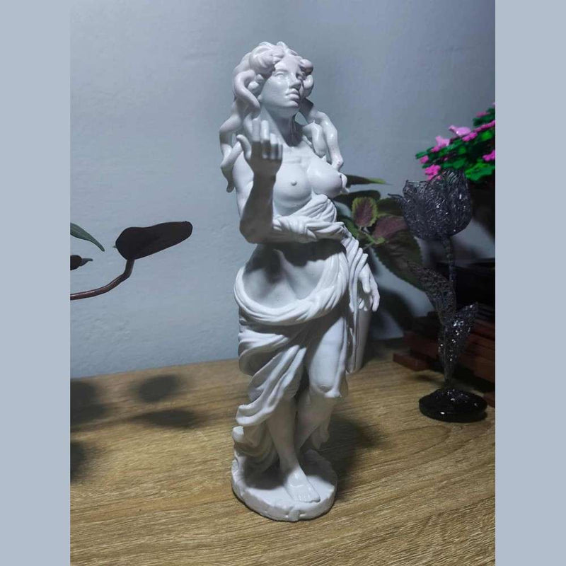 Eurìale — Statuetta della Gorgone in Resina - Taraflo