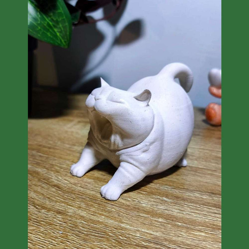 Gatto «Big Yawn & Stretch» — Statuetta Decorativa in Resina - Taraflo