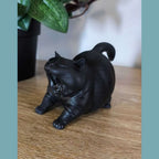 Gatto «Big Yawn & Stretch» — Statuetta Decorativa in Resina - Taraflo
