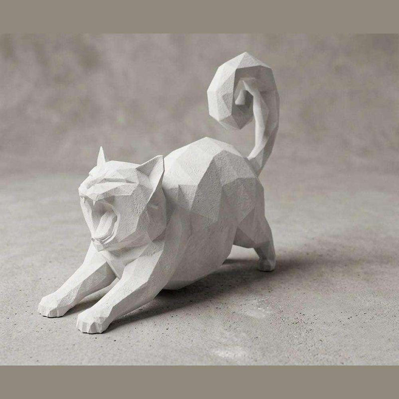 Gatto «Yawning» Low-Poly — Statuetta Decorativa in Resina Bianca Opaca - Taraflo
