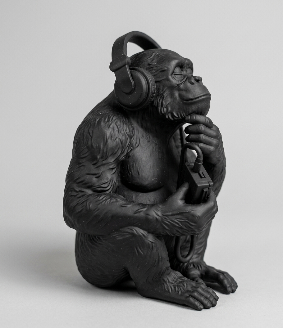 The Sound of Silence – Statuetta Scimmia con Cuffie