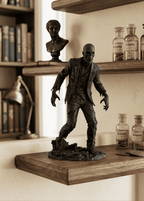 The Last Stride — Statuetta Zombie da Collezione in Resina Nera Opaca - Taraflo