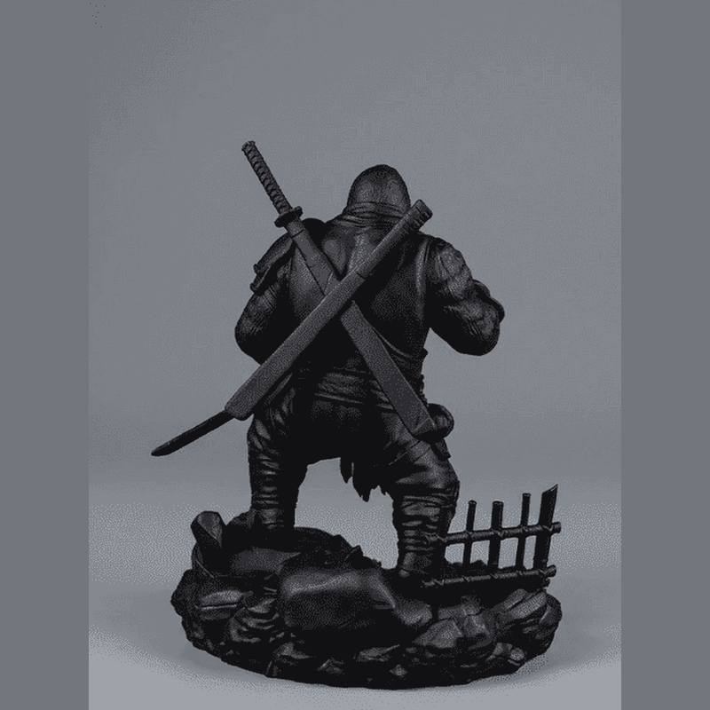 Gorilla «Ninja Ronin» — Statuetta da Collezione in Resina Nera Opaca - Taraflo