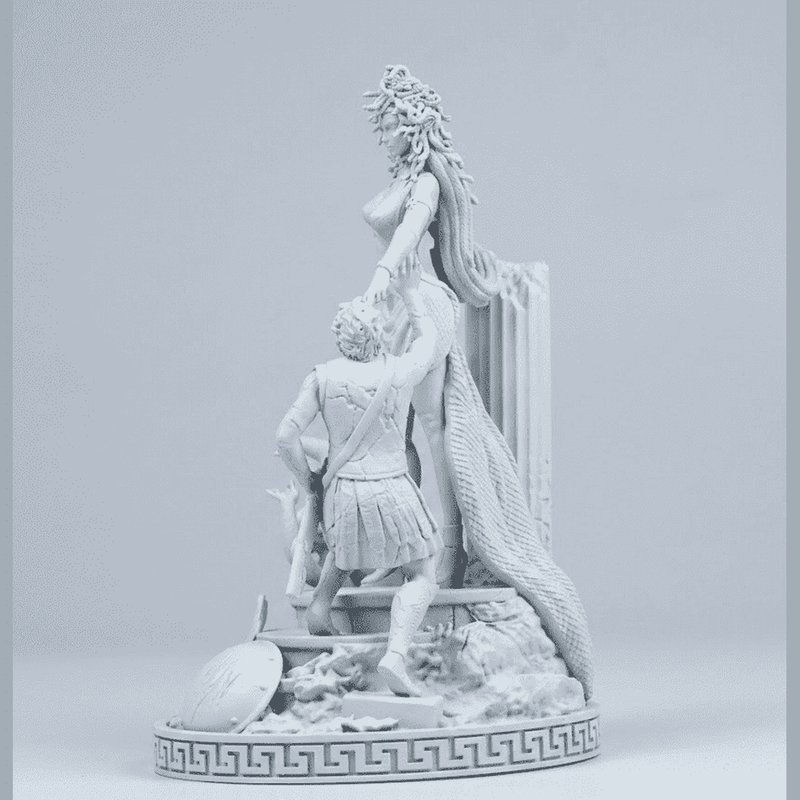 L'Ira di Medusa — Scultura Mitologica in Resina Effetto Gesso Opaco - Taraflo