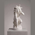 La Metamorfosi di Medusa: Scultura in Marmo sul Mito della Trasformazione - Taraflo