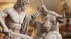 Thésée et le Minotaure : une sculpture en résine effet plâtre inspirée de la mythologie grecque classique | Décoration