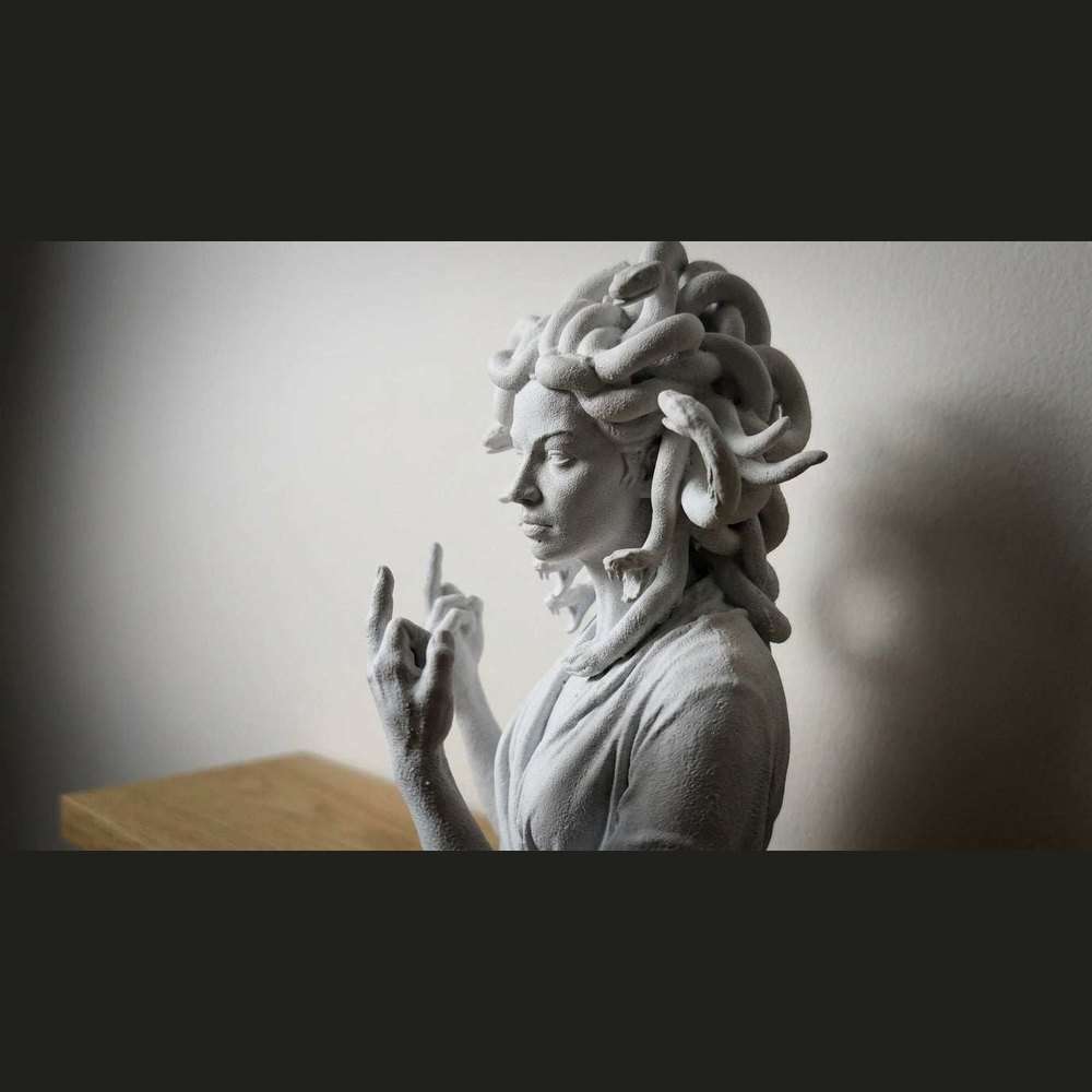 Medusa — Statuetta da Scrivania in Resina - Taraflo