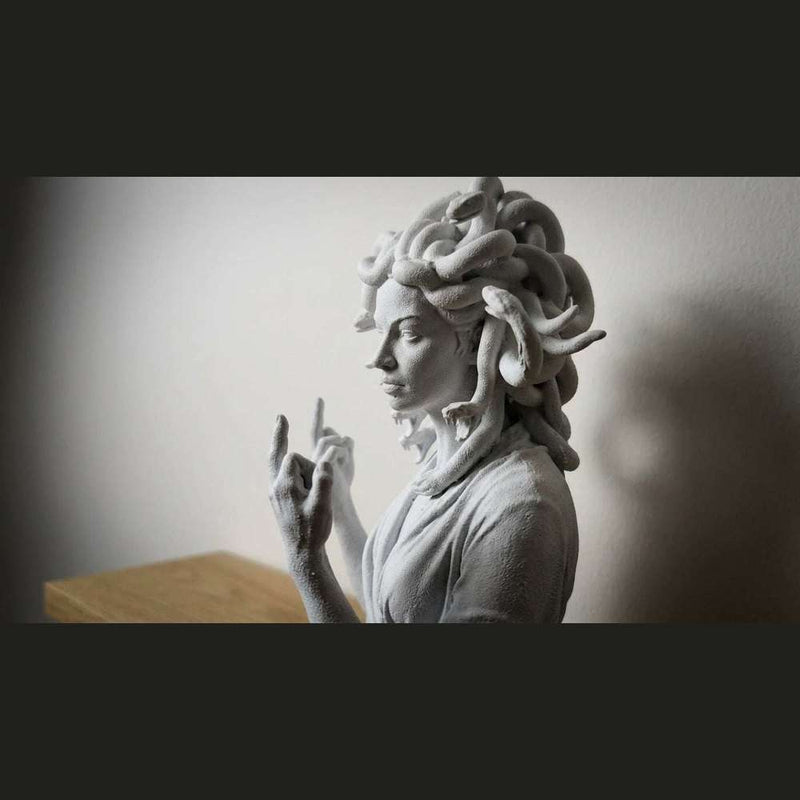 Medusa — Statuetta da Scrivania in Resina - Taraflo