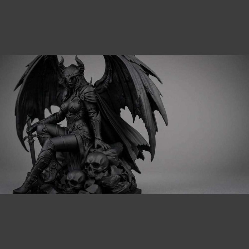 Statuetta Morrigan gotica, dettaglio ali di drago e trono di teschi
