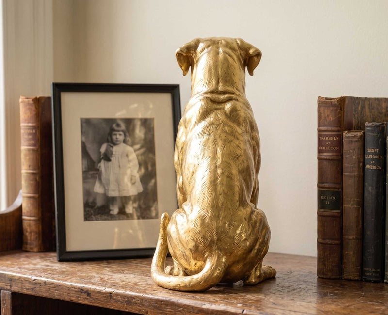 Statua Cane Corso dorata in resina, vista posteriore