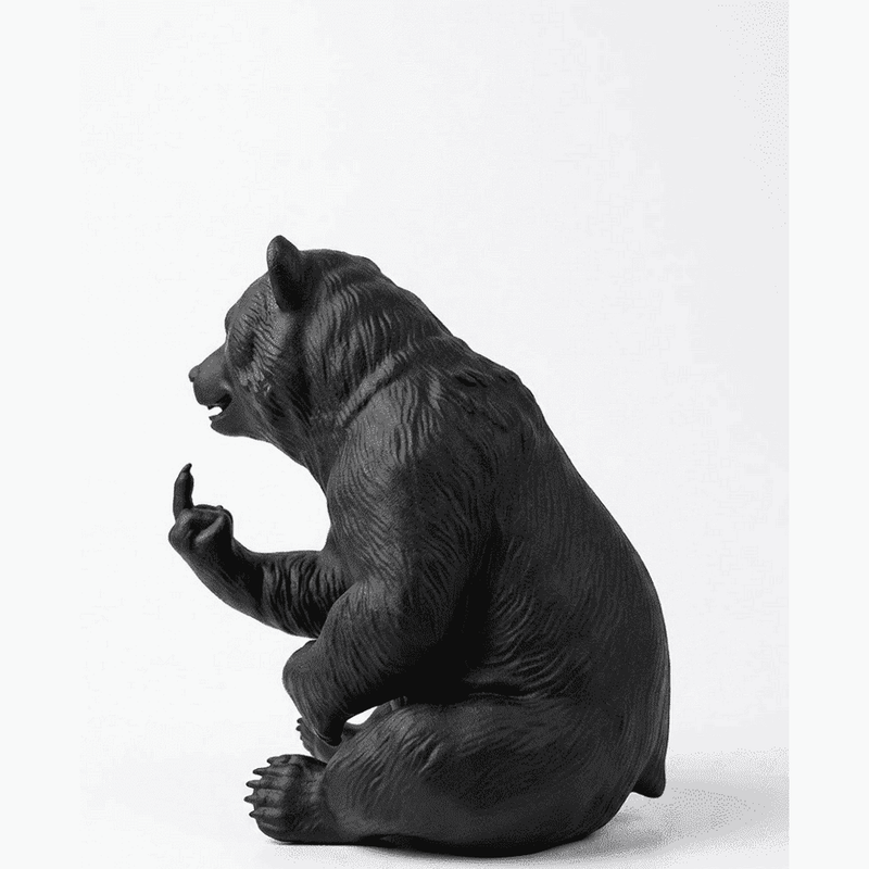 Orso «Rude Bear» — Statuetta Decorativa in Resina Nera Opaca - Taraflo