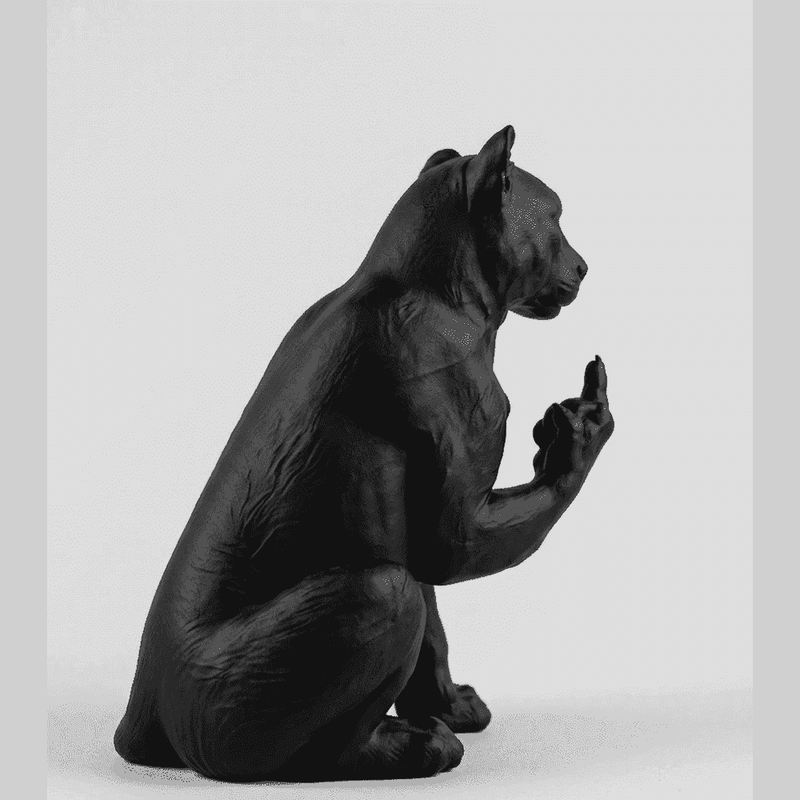 Pantera «The Rebel» — Statuetta in Resina Nera Opaca - Taraflo