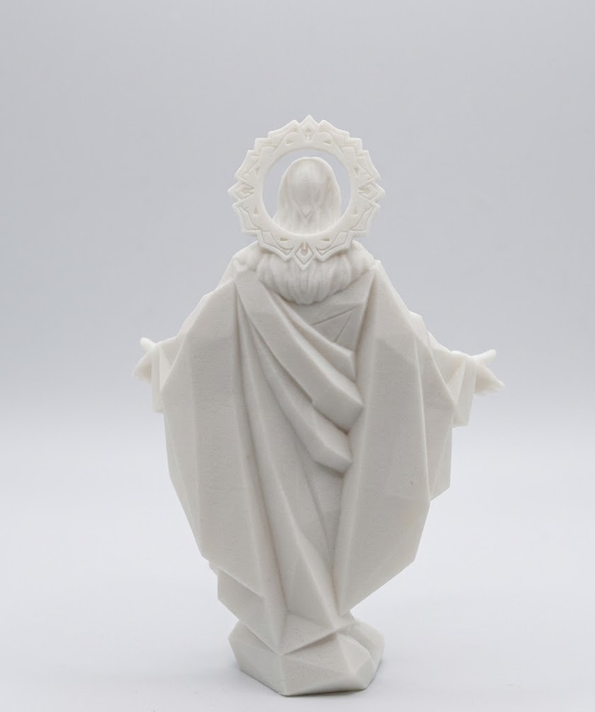 Sacro Riflesso – Statua Low-Poly del Cristo Redentore