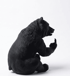 Orso «Rude Bear» — Statuetta Decorativa in Resina Nera Opaca - Taraflo