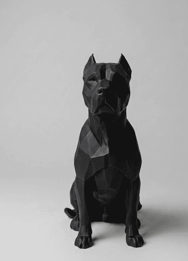 Pit Bull «Sentinel» — Scultura Low-Poly in Resina Nera Opaca - Taraflo