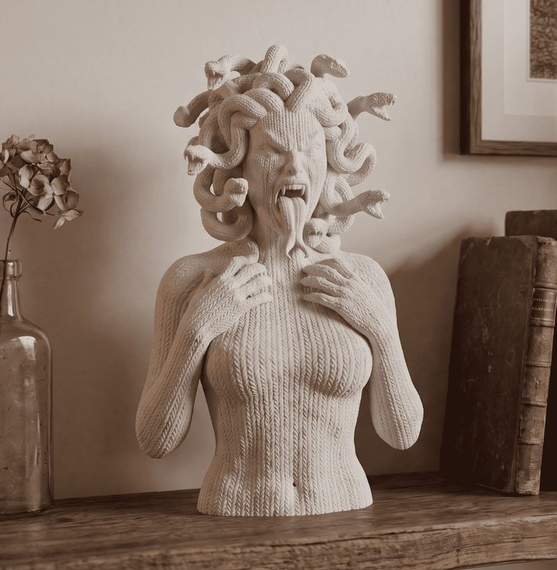 Medusa Urlante — Busto in Resina Bianca Opaca (Effetto Maglia) - Taraflo