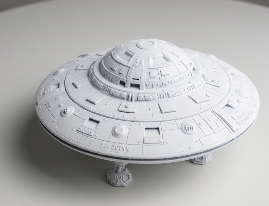 Votre Compagnon Cosmique : Collection Exclusive Alien au Cigare