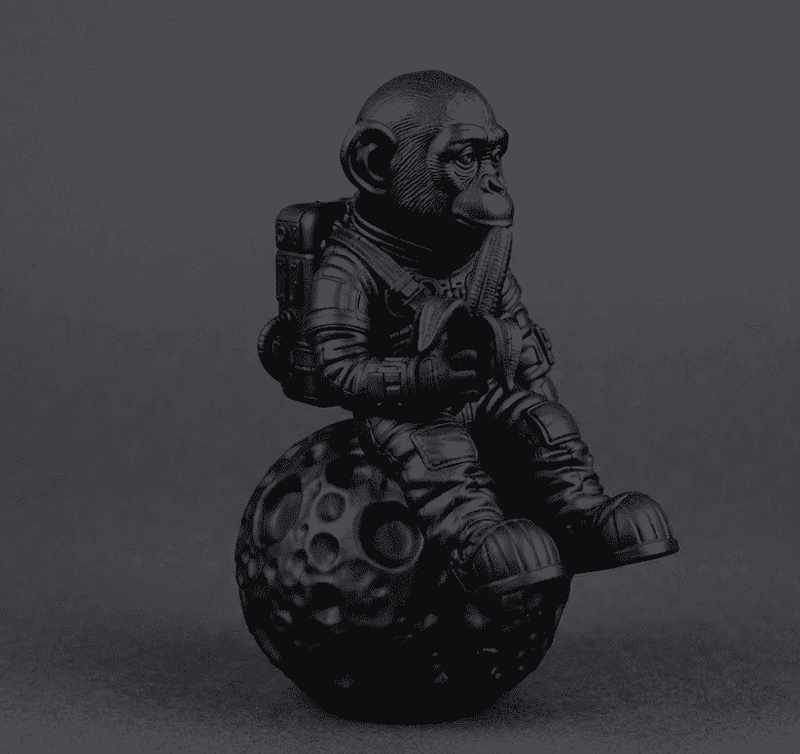Scimmia Astronauta su Meteora — Statuetta Spaziale in Resina Nera Opaca - Taraflo