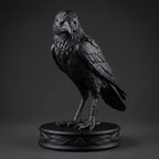 Statuetta di Corvo Nero con Tre Occhi, Elegante Scultura Gotica per Arredamento Casa
