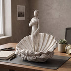 Scultura Venere Anadiomene in resina elegante con decorazione a conchiglia, rappresentazione mitologica della dea greca per arredamento casa e ufficio.