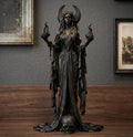 "Ecate / Hecate" in Resina Nero Satinato - Scultura Dea della Magia e della Luna con Torce Fiammeggianti e Teschio - Soprammobile Gotico Pagan Wicca per Casa e Altare