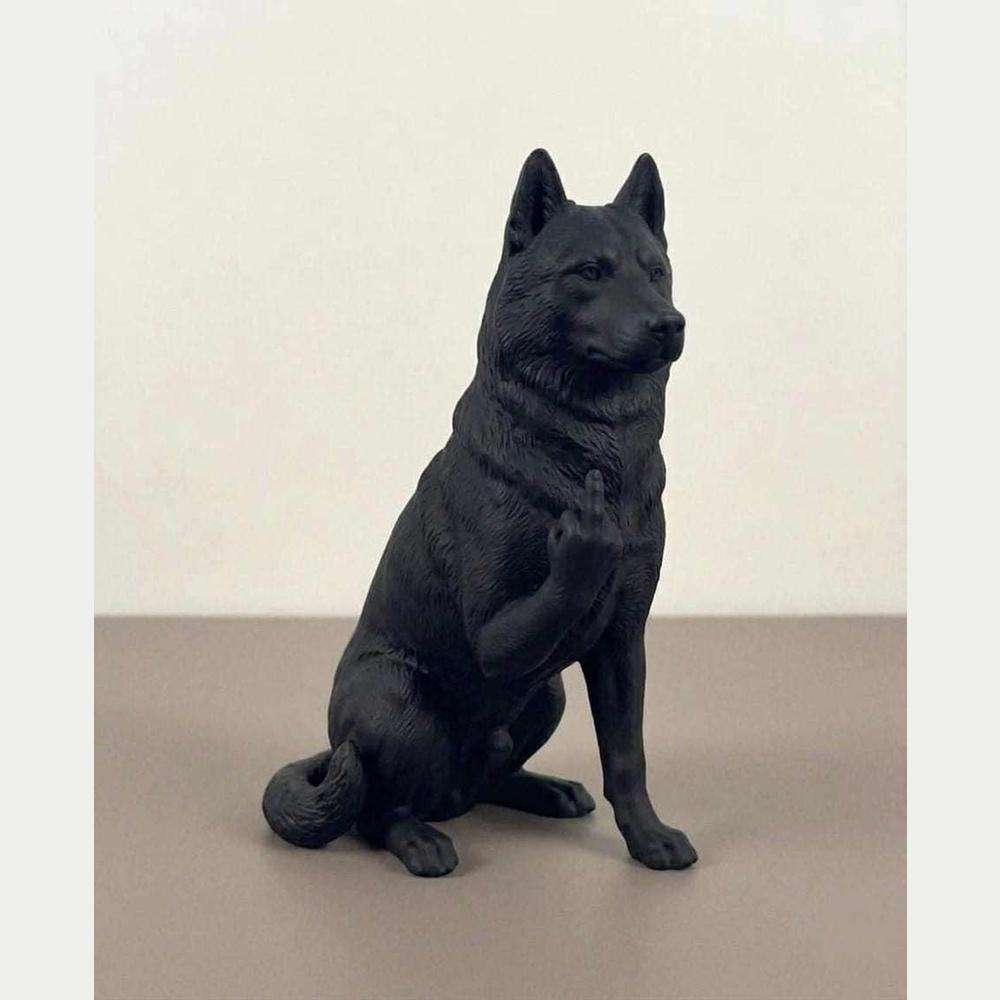 Siberian Husky — Dog Figurine 'Well-Trained… But Not Too Much'
Siberian Husky: Ice-cold gaze, adventure-loving soul.
Part of the 'Well-Trained… But Not Too Much' series, this figurine honors the loyalty of your four-legged friend. Taraflo Taraflo Dog Figurine
