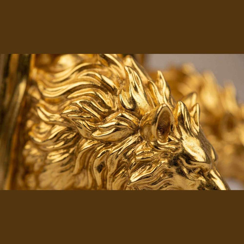 Statua Ecate Dorata con Lupi – Scultura Dea della Magia e della Luna per Altare e Arredo