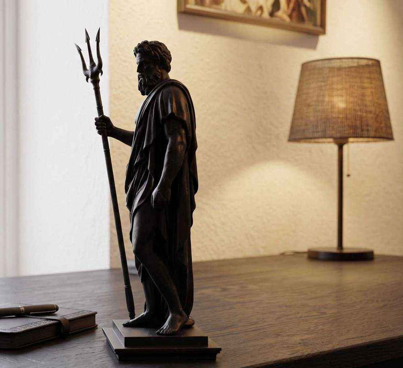 Statua Poseidone Nero Opaco con Tridente - Scultura Mitologica in Resina Nera per Arredo Moderno e Studio
