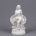 Statua Venere sulla Conchiglia in Resina Bianca Effetto Gesso – Scultura Dea dell'Amore e della Bellezza – Arredo Classico per Casa e Bagno