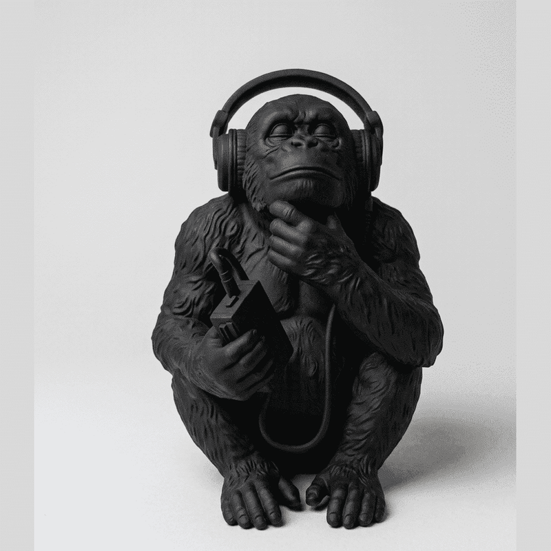 The Sound of Silence — Scimmia con Cuffie in Resina - Taraflo