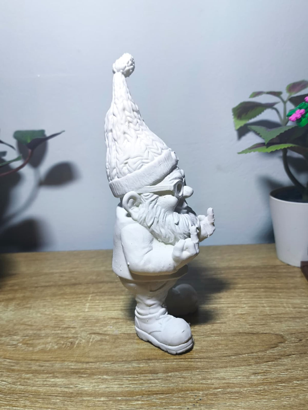 Gnomo "Senza Filtri" – Statuetta Decorativa
