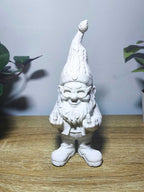 Gnomo «Senza Filtri» — Statuetta Decorativa da Giardino in Resina - Taraflo