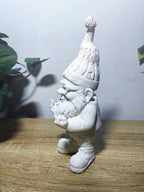 Gnomo «Senza Filtri» — Statuetta Decorativa da Giardino in Resina - Taraflo