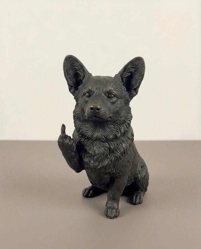 Welsh Corgi — Statuetta Cane «Educato… ma non troppo» in Resina - Taraflo