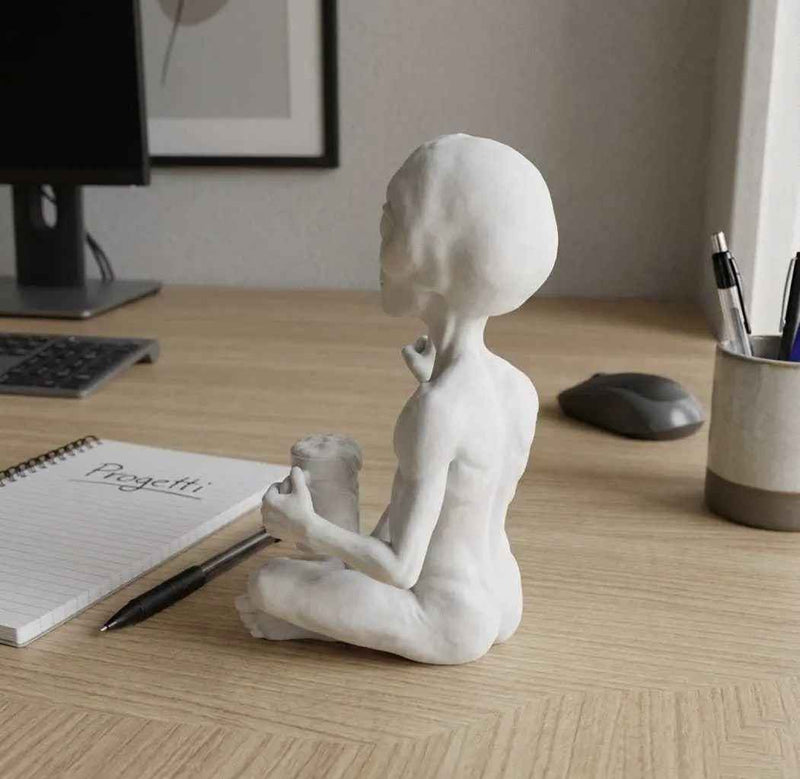 Alieno con Birra — Statuetta da Collezione in Resina - Taraflo