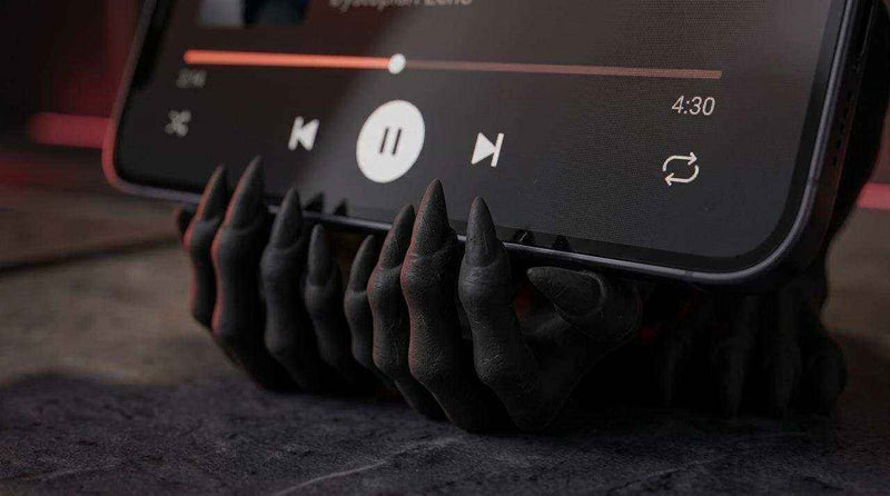 Gargoyle Guardiano — Supporto per Smartphone in Resina Nera Opaca (20 cm) - Taraflo
