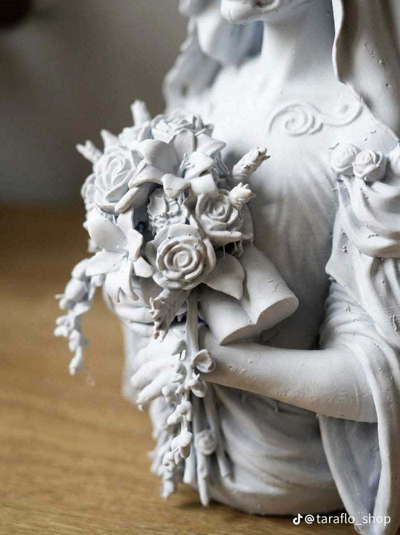 L'Eterno Incanto: Busto Sposa Cadavere in Resina per Trasformare i Tuoi Spazi con Eleganza Dark - Taraflo