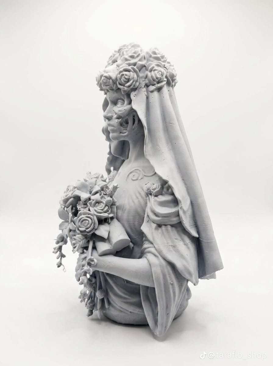 L'Eterno Incanto — Busto "Sposa Cadavere" in Resina Bianca - Taraflo