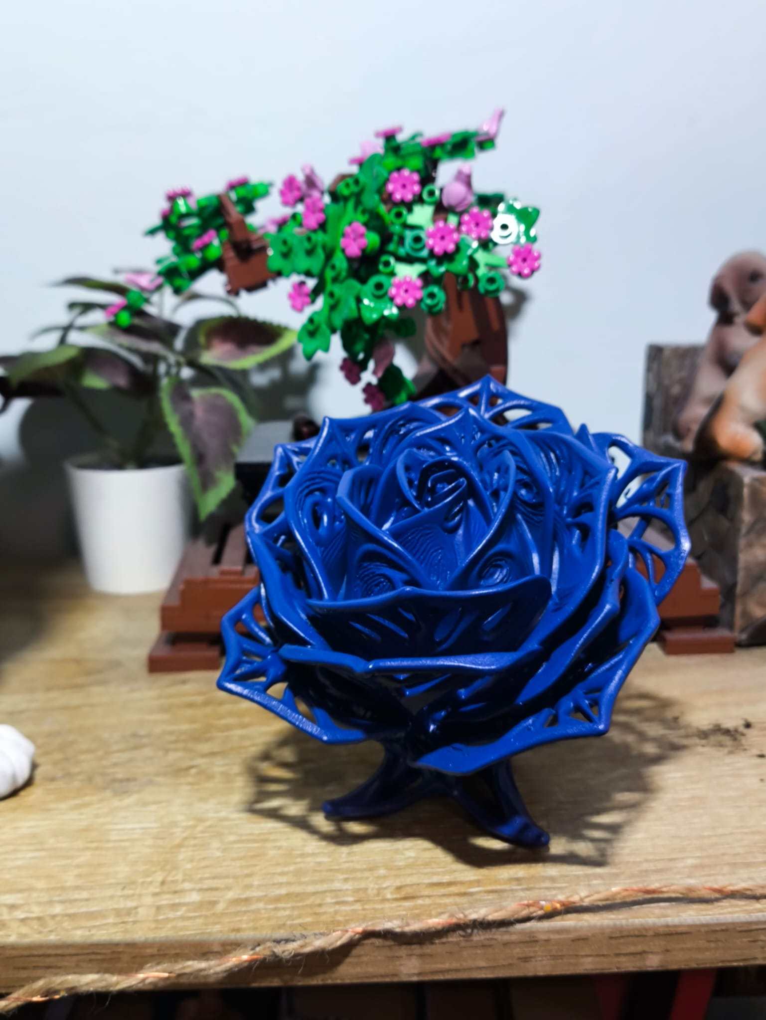 Rosa Eterna — Decorazione Scultorea in Resina - Taraflo