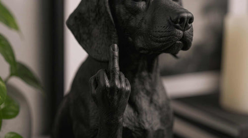 Statuetta cane Beagle in resina nera, design elegante e fatto a mano in Italia