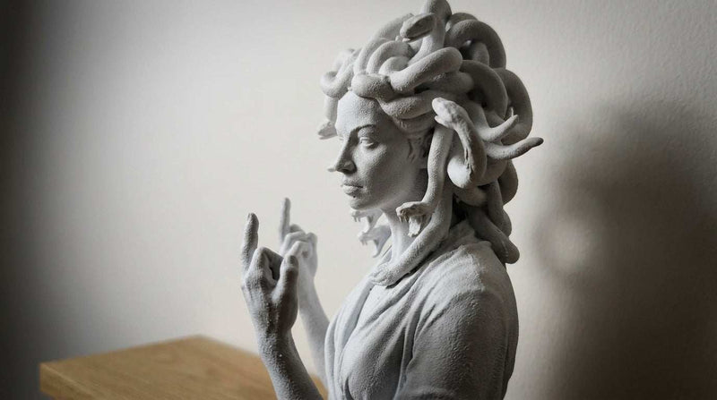 Medusa — Statuetta da Scrivania in Resina - Taraflo