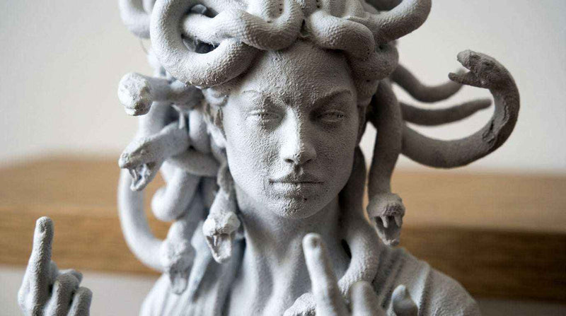 Medusa — Statuetta da Scrivania in Resina - Taraflo