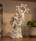 Statua Apollo e Dafne Effetto Gesso Bianco — Scultura Mitologica della Metamorfosi in Alloro